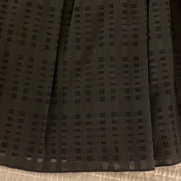 Vince black windowpane pattern skirt - Picture 2 of 4